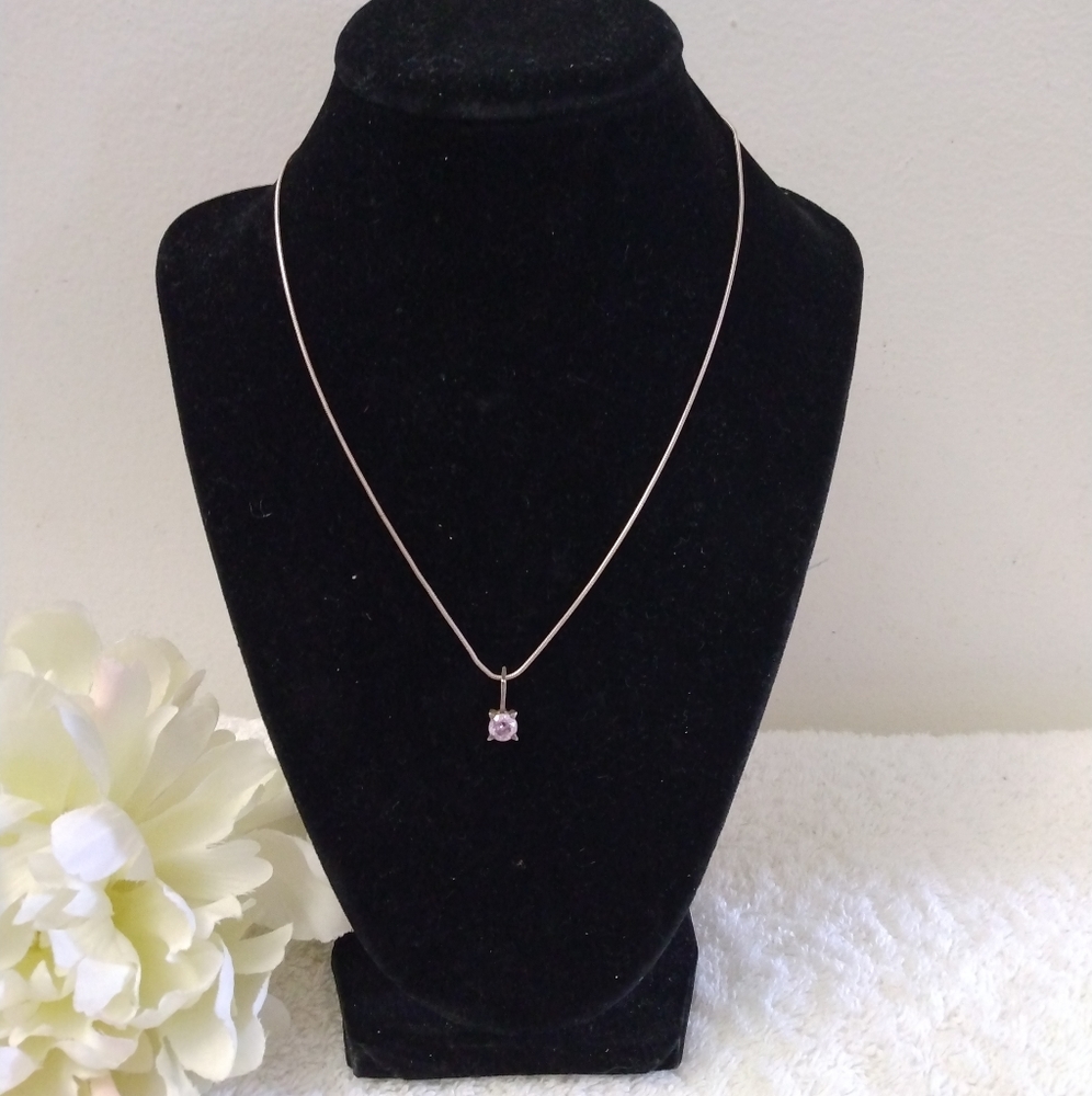 Beautiful Women's Sterling Silver SS 925 Marked Necklace